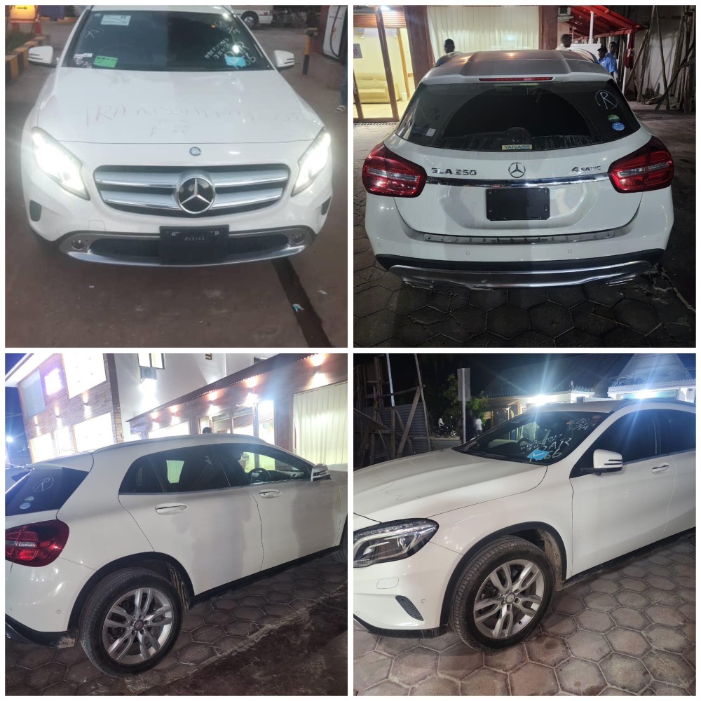 2015 Mercedes Benz GLA 4WD 2.0L